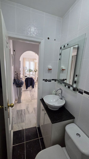 Image No.17-2 Bed Apartment for sale