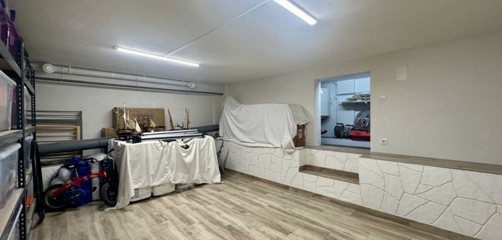 Image No.28-3 Bed Townhouse for sale