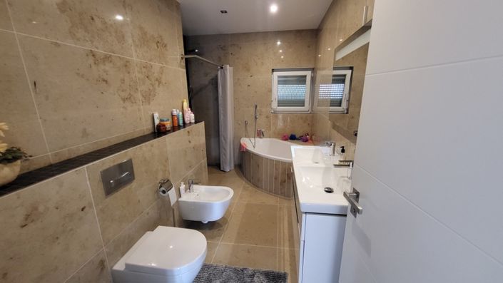 Image No.18-Villa de 4 chambres à vendre à Ciudad Quesada