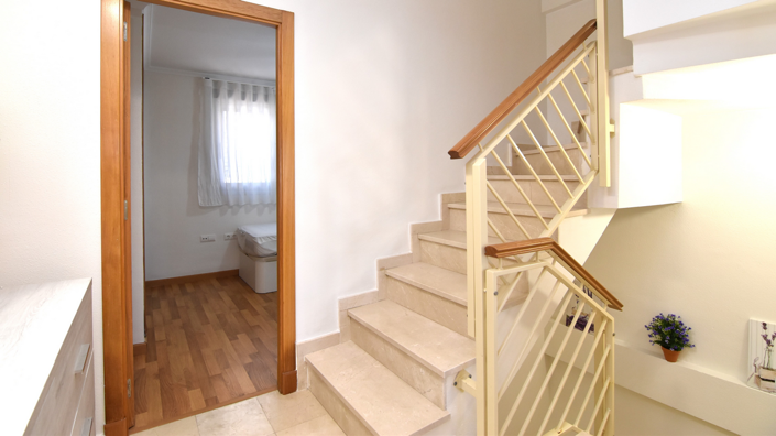 Image No.36-3 Bed Townhouse for sale