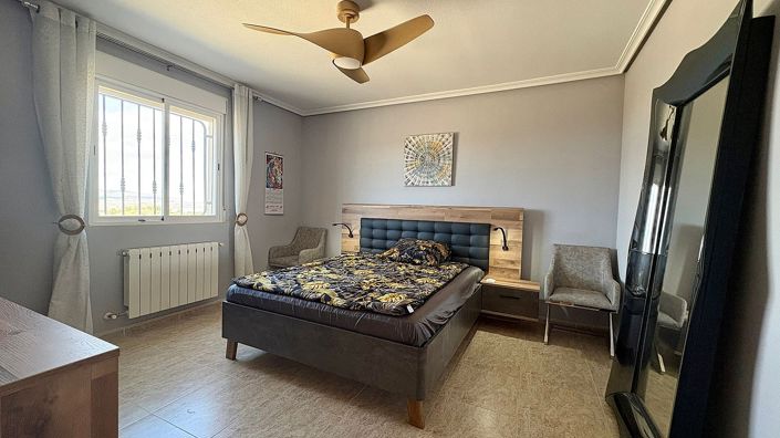 Image No.28-4 Bed Villa for sale