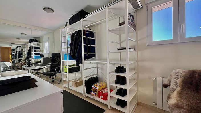 Image No.44-4 Bed Villa for sale