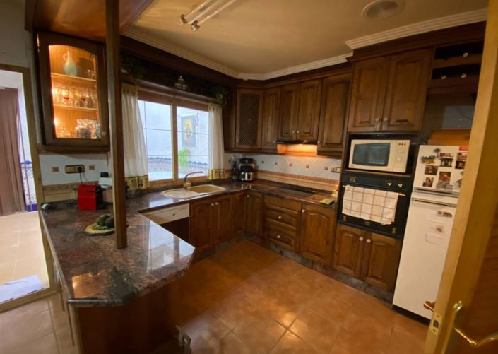 Image No.24-5 Bed Townhouse for sale