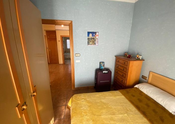 Image No.34-5 Bed Townhouse for sale