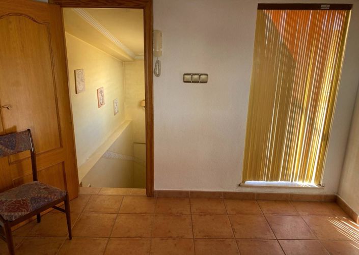 Image No.42-5 Bed Townhouse for sale