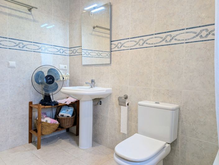 Image No.24-4 Bed Villa for sale