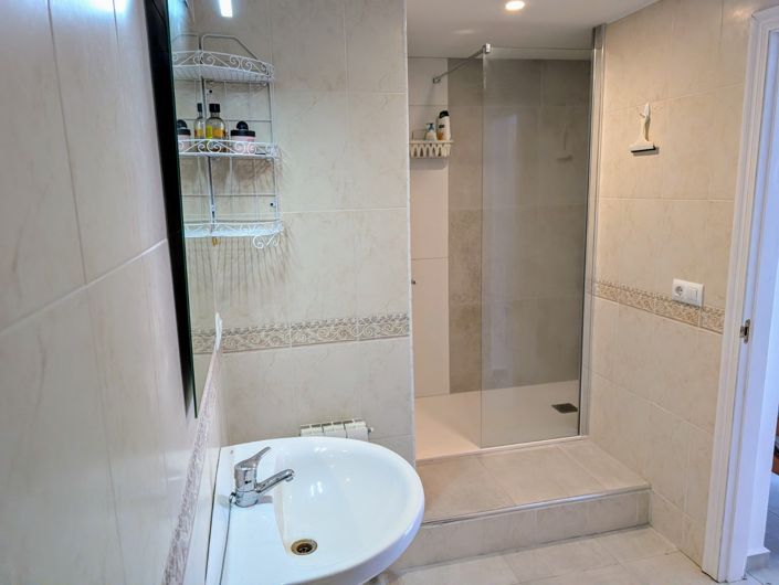 Image No.32-4 Bed Villa for sale