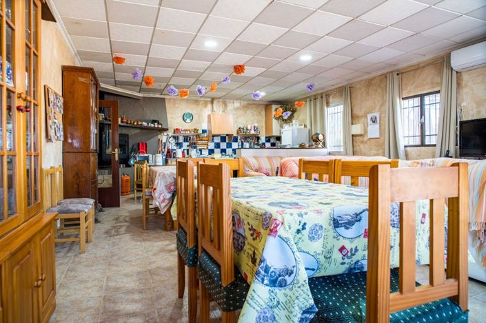 Image No.43-5 Bed Country House for sale