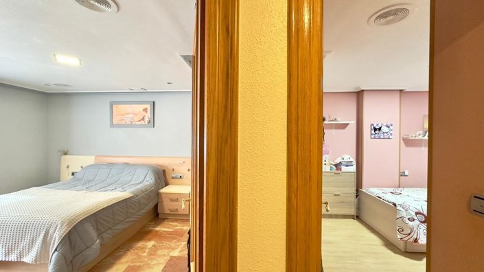 Image No.23-4 Bed Apartment for sale