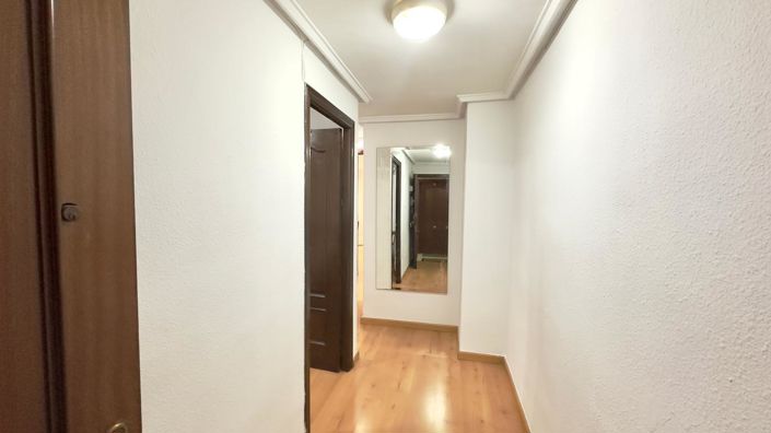 Image No.21-2 Bed Apartment for sale