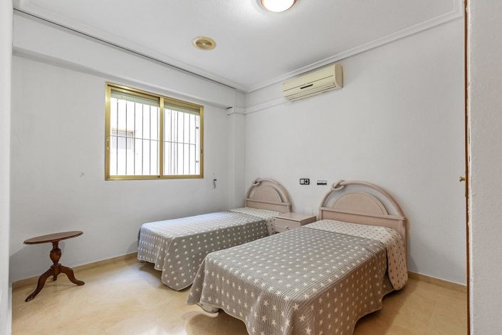 Image No.19-3 Bed Apartment for sale