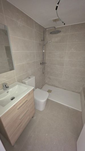 Image No.16-3 Bed Townhouse for sale