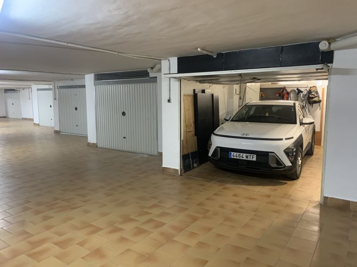 Image No.20-3 Bed Townhouse for sale