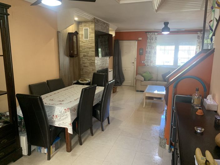 Image No.27-3 Bed Townhouse for sale