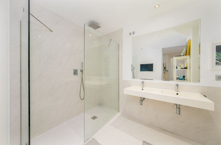 Image No.11-3 Bed Apartment for sale