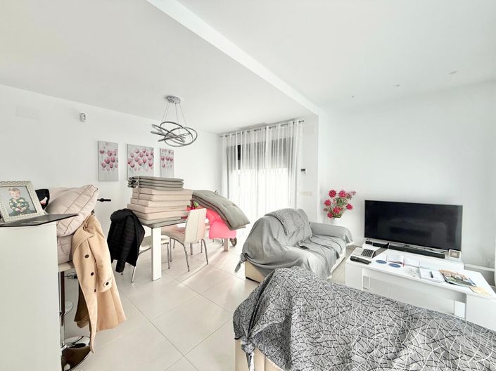 Image No.2-Villa de 4 chambres à vendre à Ciudad Quesada