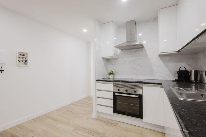 Image No.17-3 Bed Apartment for sale