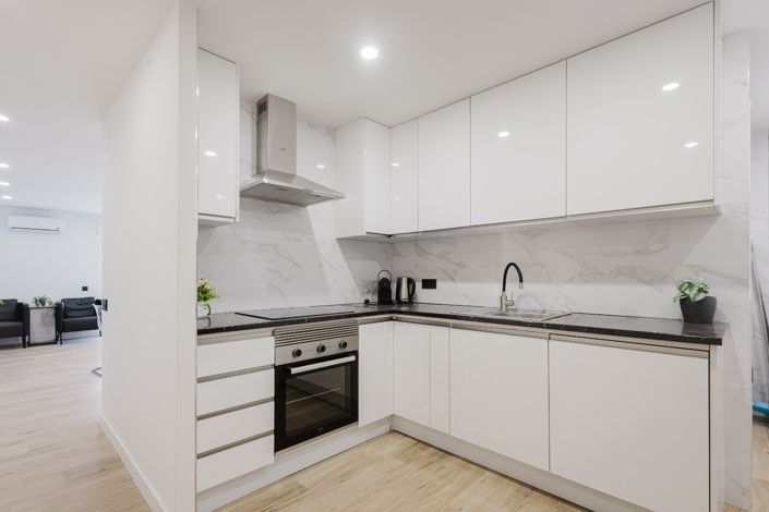 Image No.20-3 Bed Apartment for sale