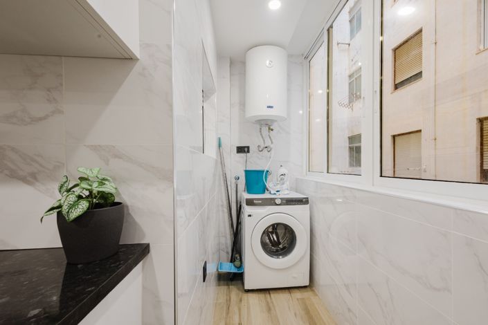 Image No.27-3 Bed Apartment for sale