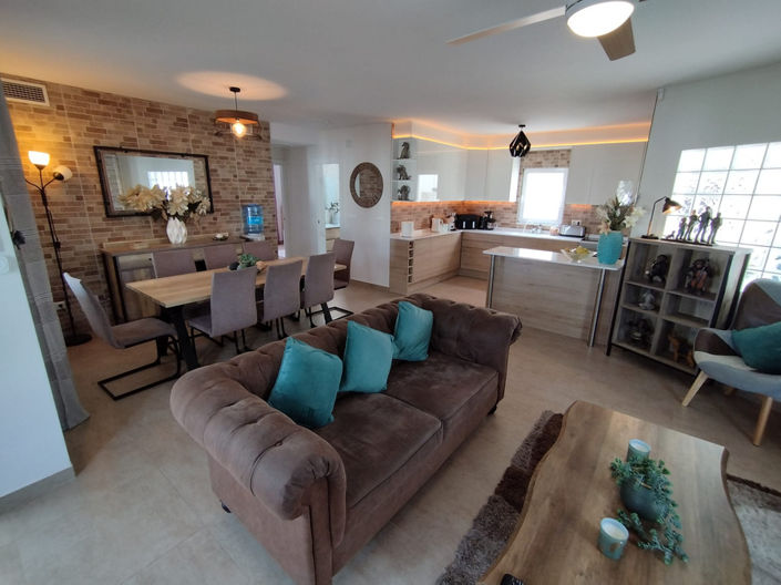 Image No.10-5 Bed Villa for sale