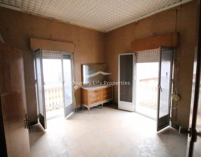 Image No.12-5 Bed Villa for sale