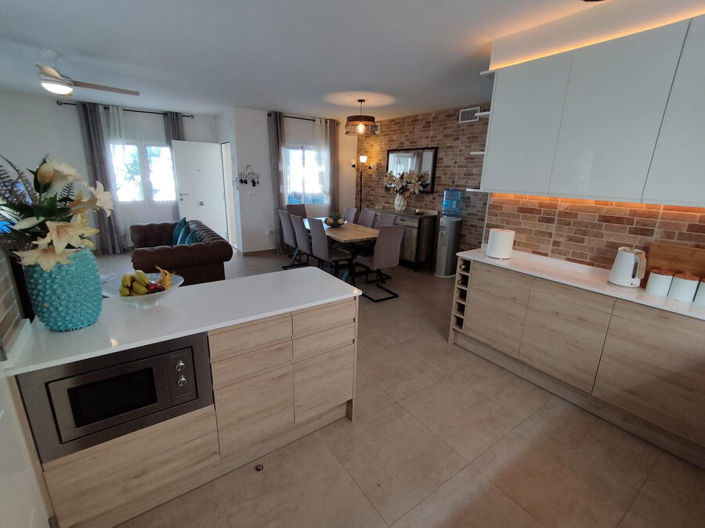 Image No.20-5 Bed Villa for sale