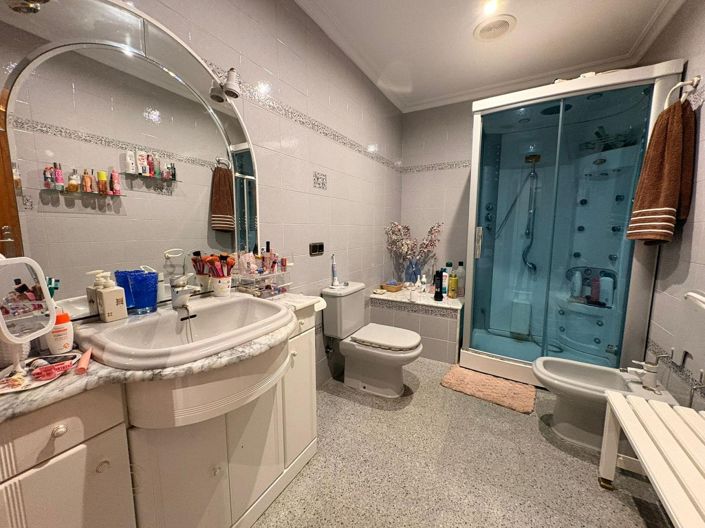 Image No.22-Villa de 6 chambres à vendre à Sax