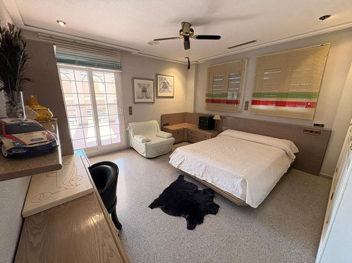 Image No.34-Villa de 6 chambres à vendre à Sax