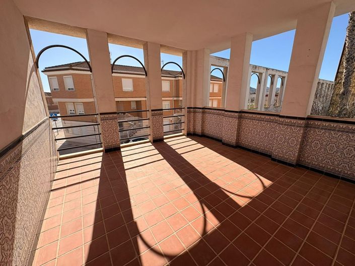 Image No.35-Villa de 6 chambres à vendre à Sax