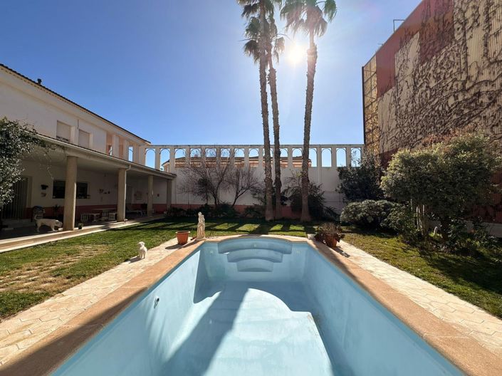 Image No.42-Villa de 6 chambres à vendre à Sax