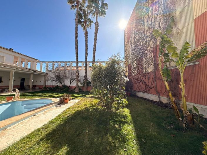 Image No.44-Villa de 6 chambres à vendre à Sax