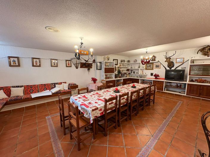 Image No.49-Villa de 6 chambres à vendre à Sax