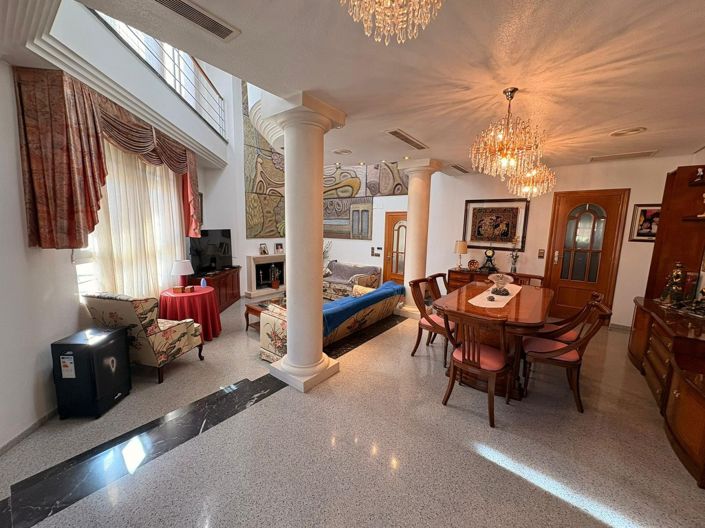 Image No.7-Villa de 6 chambres à vendre à Sax