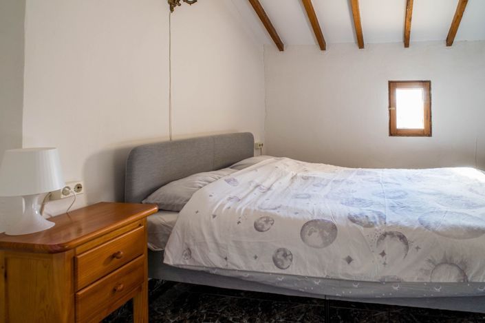 Image No.39-5 Bed Country House for sale