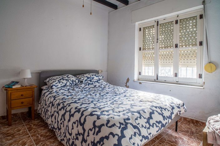 Image No.48-5 Bed Country House for sale