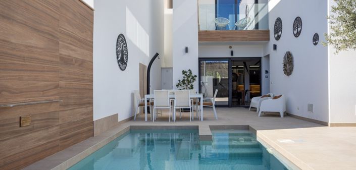 Image No.6-3 Bed Townhouse for sale