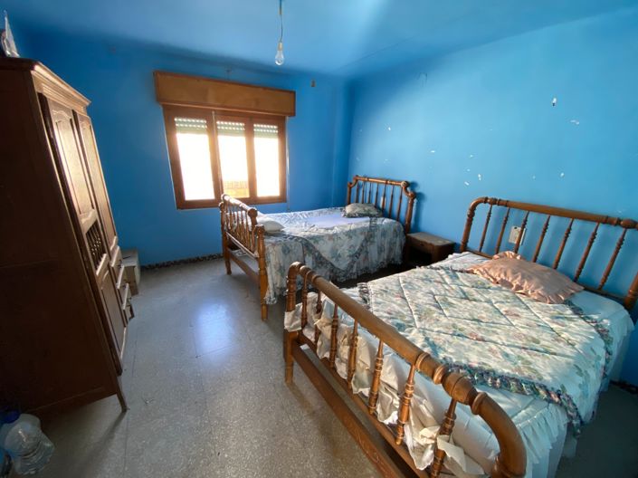 Image No.3-5 Bed Townhouse for sale