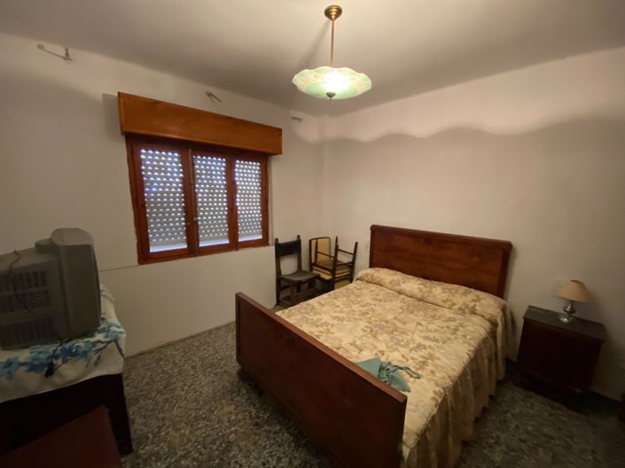 Image No.5-5 Bed Townhouse for sale