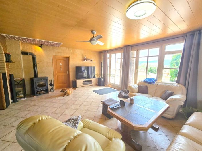 Image No.5-3 Bed Villa for sale