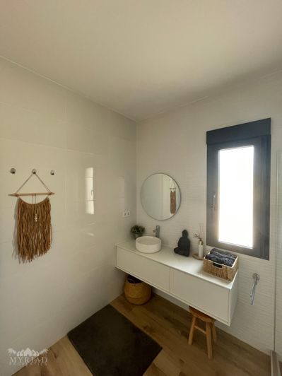 Image No.21-3 Bed Townhouse for sale