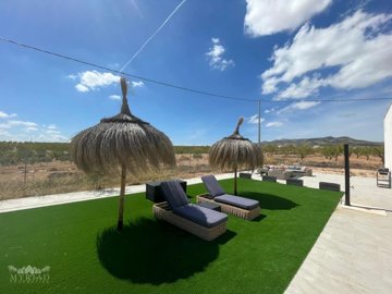 6173f813dd4d-6010-481a-aeec-bb2d73b2057a