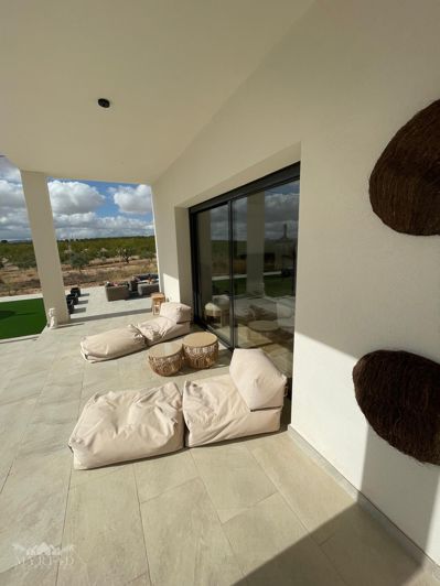 Image No.6-3 Bed Townhouse for sale