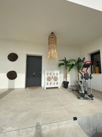 617353803ea5-c534-4070-847a-3037b047f415