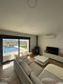 61735e75e68d-ee63-4fbf-afb5-f32d5c56ff2c