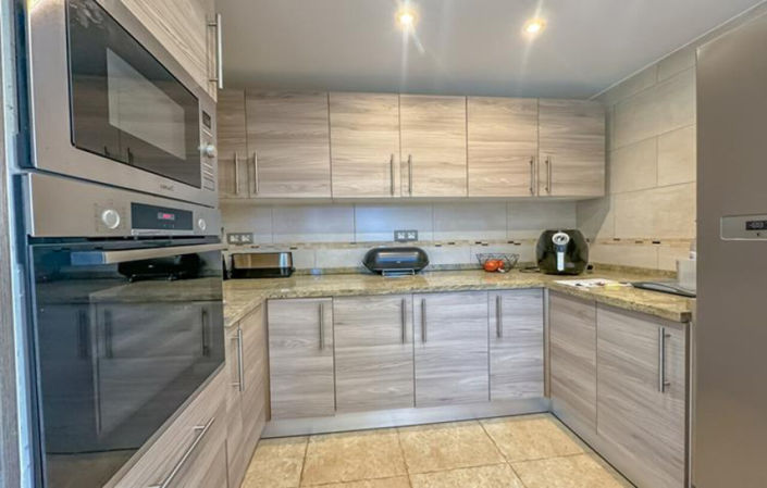 Image No.25-6 Bed Villa for sale