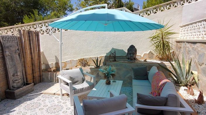 Image No.25-2 Bed Townhouse for sale