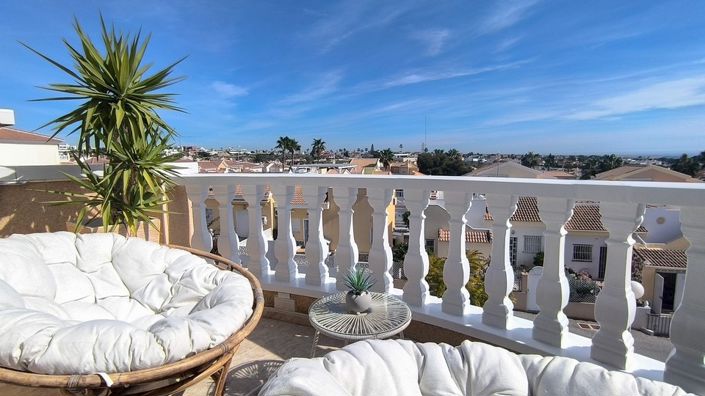 Image No.27-2 Bed Townhouse for sale