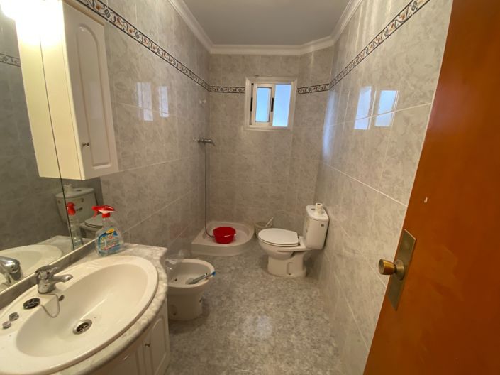 Image No.8-3 Bed Apartment for sale