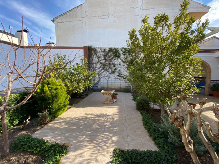 Image No.33-Maison de ville de 7 chambres à vendre à Sax