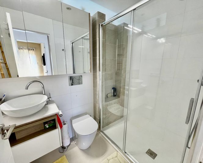 Image No.10-2 Bed Apartment for sale